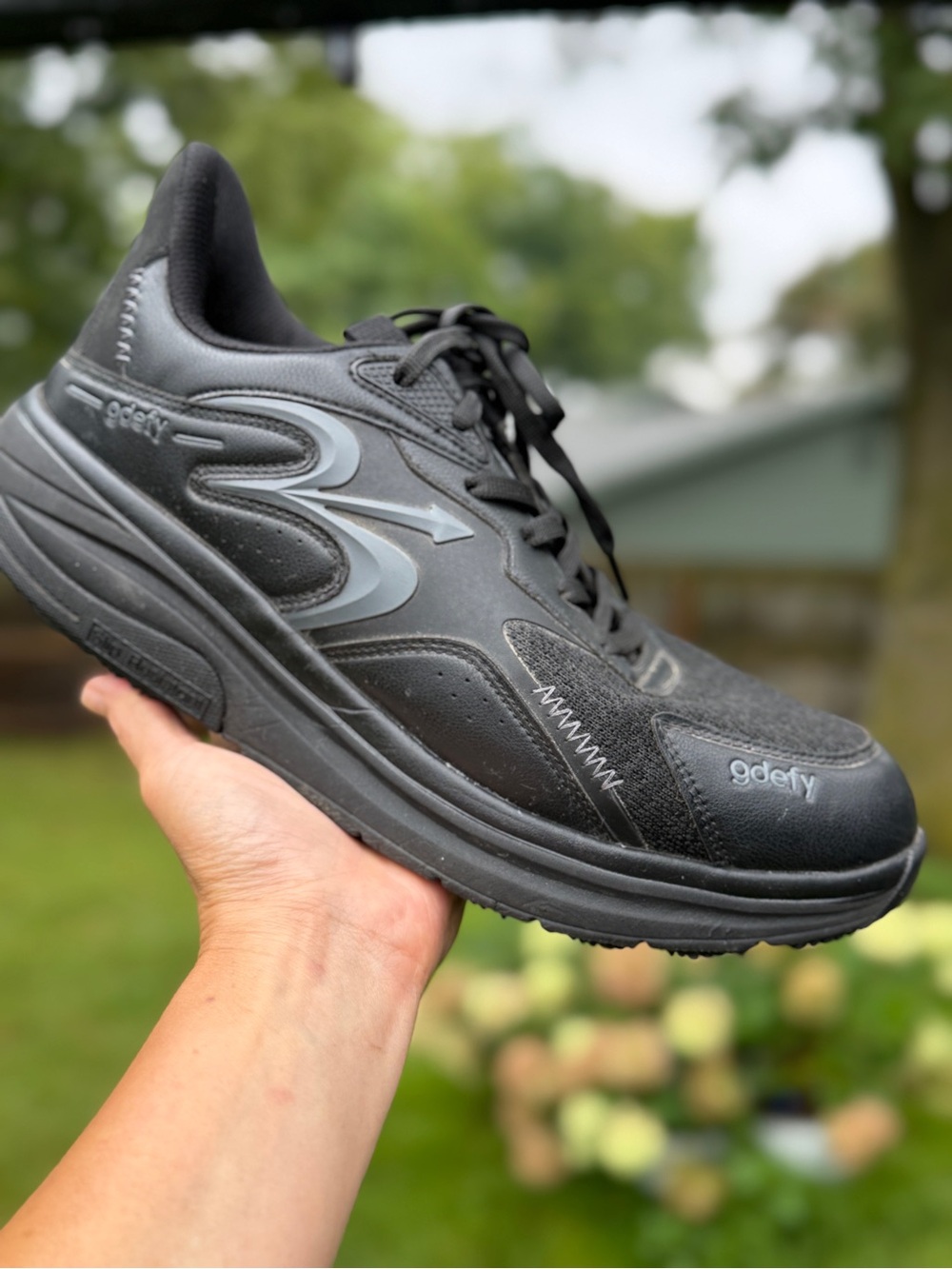 Gravity Defyer G-DEFY Mighty Walk Black VersoShock Athletic Walking Sneakers 9.5